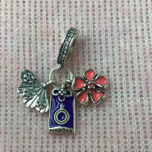 Japanese Sakura Omamori & Fan Dangle Charm - Picture 2 of 4